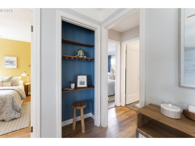 2343 Se 85TH Ave Se, Portland, OR 97216