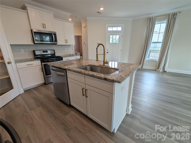 634 Cypress Glen Lane, Lake Wylie, SC 29710