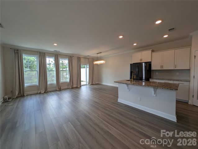 634 Cypress Glen Lane, Lake Wylie, SC 29710