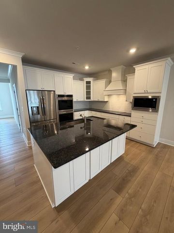 10587 GREAT BASIN PL, White Plains, MD 20695