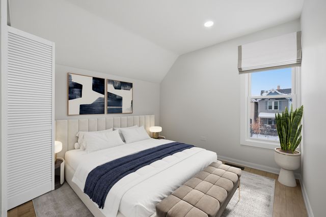 3143 N Sawyer Avenue, Chicago, IL 60618