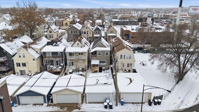 3143 N Sawyer Avenue, Chicago, IL 60618