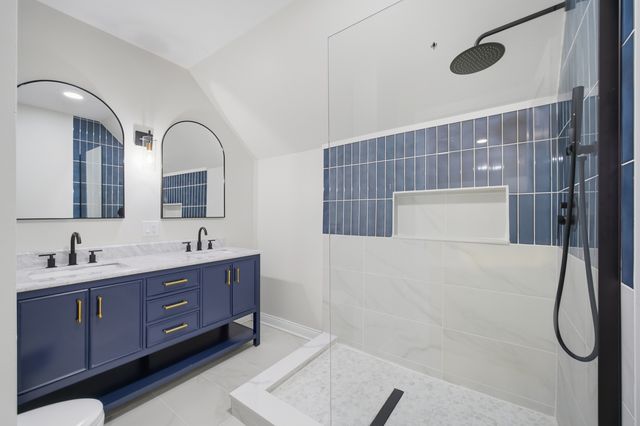 3143 N Sawyer Avenue, Chicago, IL 60618