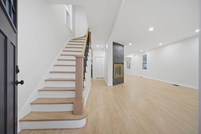 3143 N Sawyer Avenue, Chicago, IL 60618