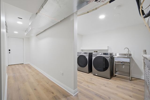 3143 N Sawyer Avenue, Chicago, IL 60618