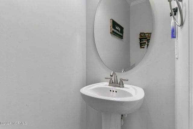 230 Parrish Lane, Whispering Pines, NC 28327