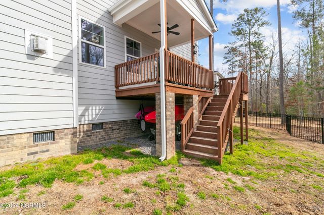 230 Parrish Lane, Whispering Pines, NC 28327