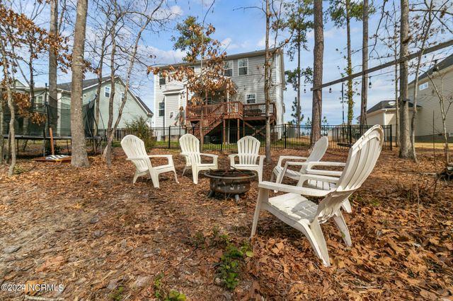 230 Parrish Lane, Whispering Pines, NC 28327