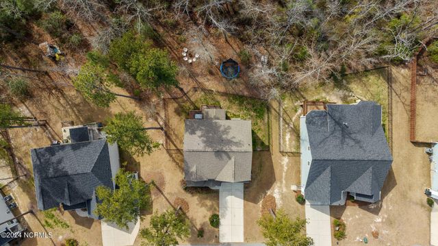 230 Parrish Lane, Whispering Pines, NC 28327