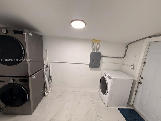 4900 NW 14th Street, Lauderhill, FL 33313