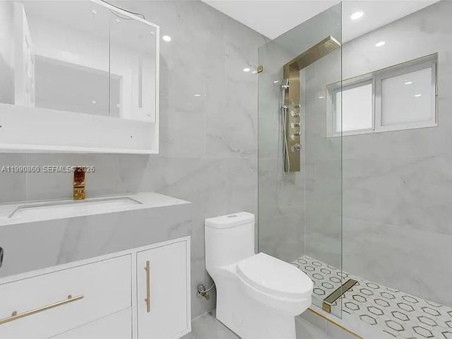 4900 NW 14th Street, Lauderhill, FL 33313