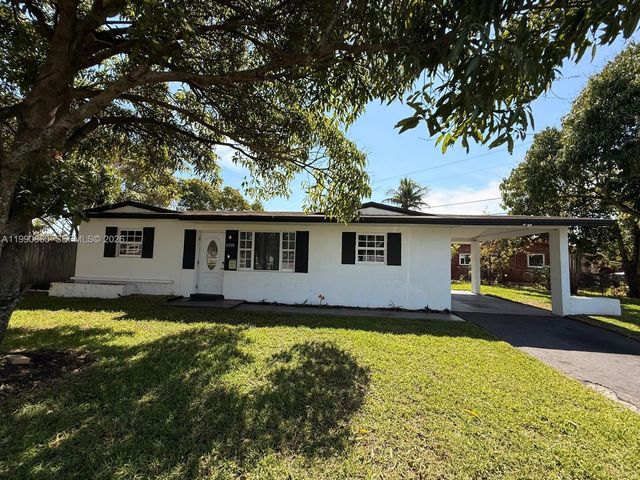 4900 NW 14th Street, Lauderhill, FL 33313