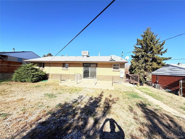 1080 El Paso Boulevard, Denver, CO 80221