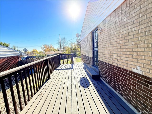 1080 El Paso Boulevard, Denver, CO 80221