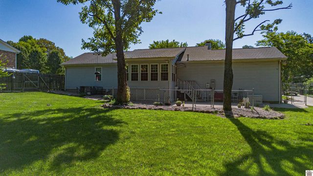 201 Windmill Drive, Paducah, KY 42001