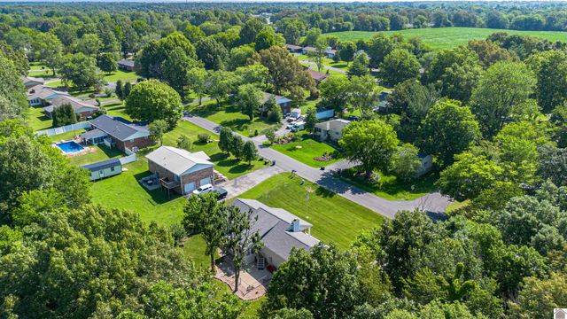 201 Windmill Drive, Paducah, KY 42001