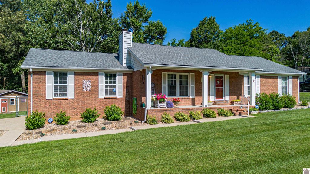 201 Windmill Drive, Paducah, KY 42001