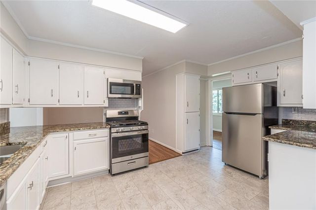 3213 Bobbie Lane, Decatur, GA 30032