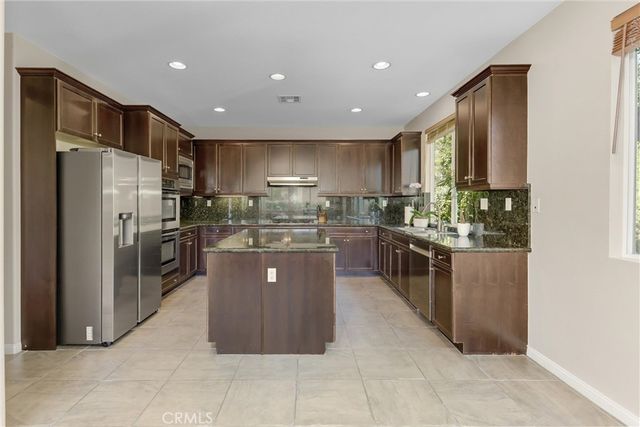 33369 Gold Mountain Road, Yucaipa, CA 92399