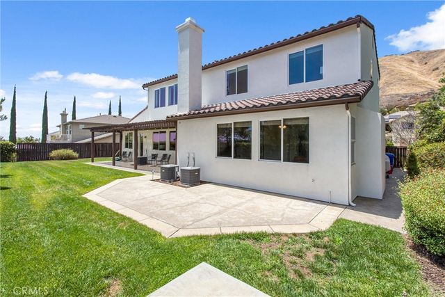 33369 Gold Mountain Road, Yucaipa, CA 92399