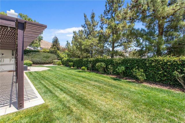 33369 Gold Mountain Road, Yucaipa, CA 92399