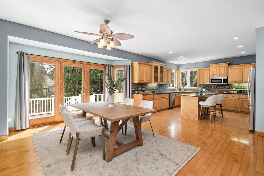 8197 Drexel Court, Eden Prairie, MN 55347 — photo 4
