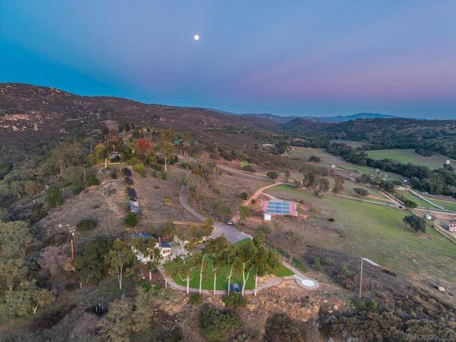 26086 Bear Valley Heights Road, Escondido, CA 92027