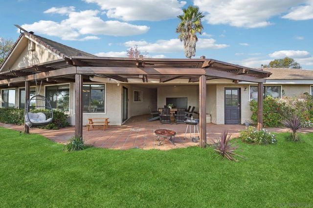 26086 Bear Valley Heights Road, Escondido, CA 92027