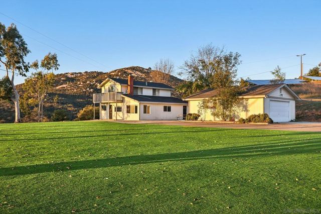 26086 Bear Valley Heights Road, Escondido, CA 92027
