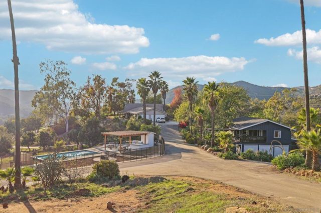 26086 Bear Valley Heights Road, Escondido, CA 92027