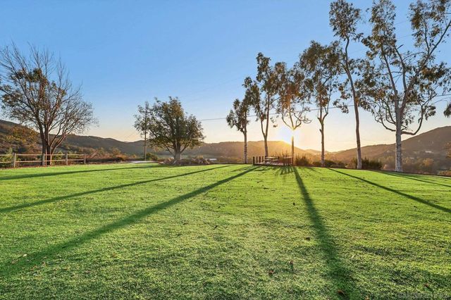 26086 Bear Valley Heights Road, Escondido, CA 92027