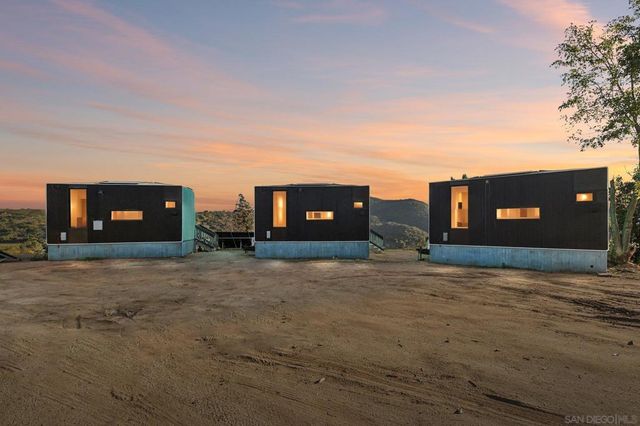 26086 Bear Valley Heights Road, Escondido, CA 92027