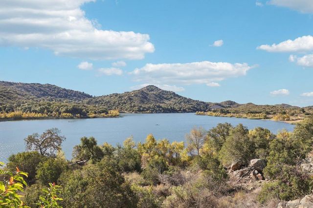 26086 Bear Valley Heights Road, Escondido, CA 92027