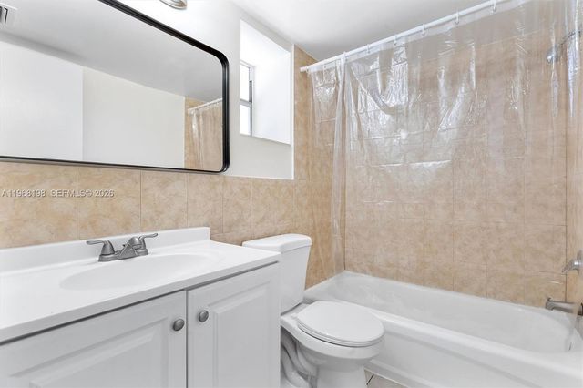 1715 N 16th Ave 101, Hollywood, FL 33020