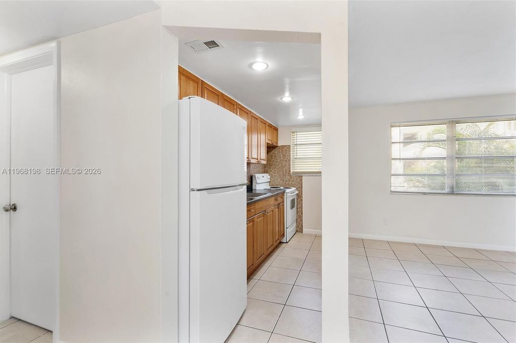 1715 N 16th Ave 101, Hollywood, FL 33020