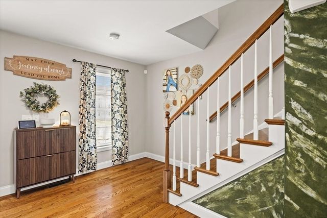 738 Hicks St, Fall River, MA 02724