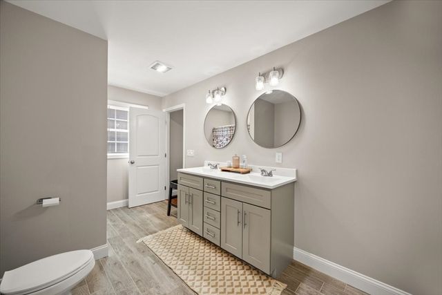 738 Hicks St, Fall River, MA 02724