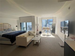 31 SE 6th St 2505, Miami, FL 33131