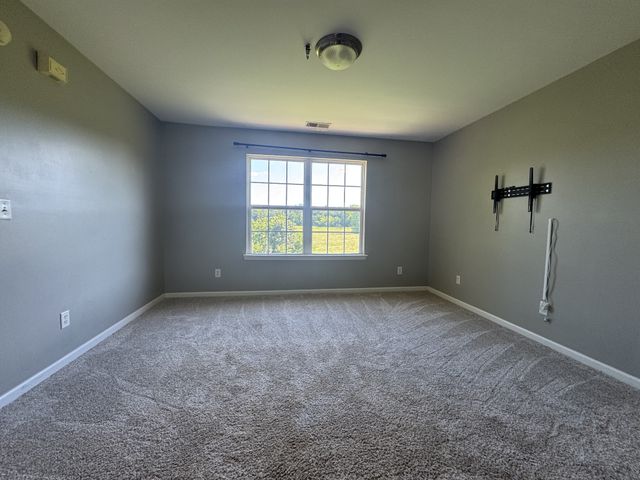 1239 California Dr, Murfreesboro, TN 37129