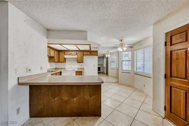 1017 Falconhead Lane 102, Las Vegas, NV 89128