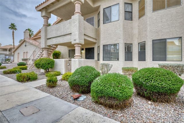 1017 Falconhead Lane 102, Las Vegas, NV 89128