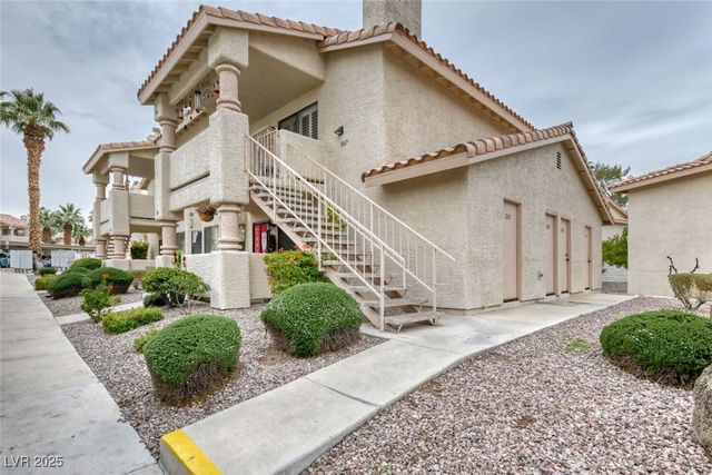 1017 Falconhead Lane 102, Las Vegas, NV 89128