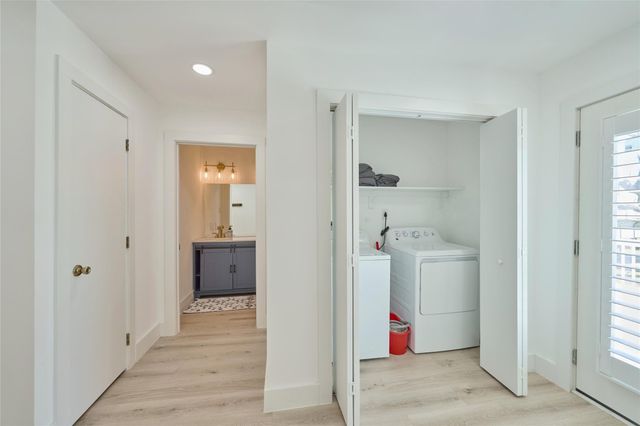 7117 Delesandri Drive, Hitchcock, TX 77563