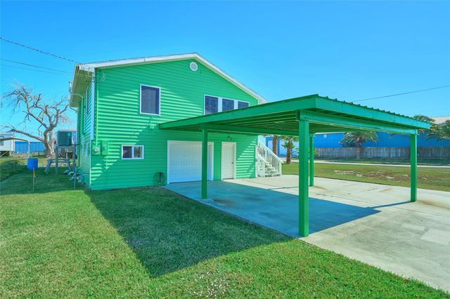 7117 Delesandri Drive, Hitchcock, TX 77563