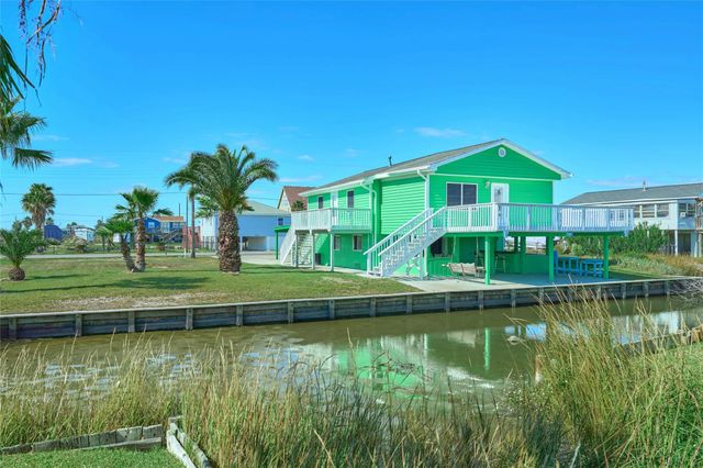 7117 Delesandri Drive, Hitchcock, TX 77563