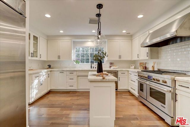 10353 Mississippi Avenue, Los Angeles, CA 90025