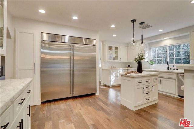 10353 Mississippi Avenue, Los Angeles, CA 90025