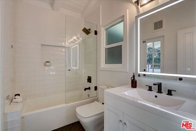 10353 Mississippi Avenue, Los Angeles, CA 90025