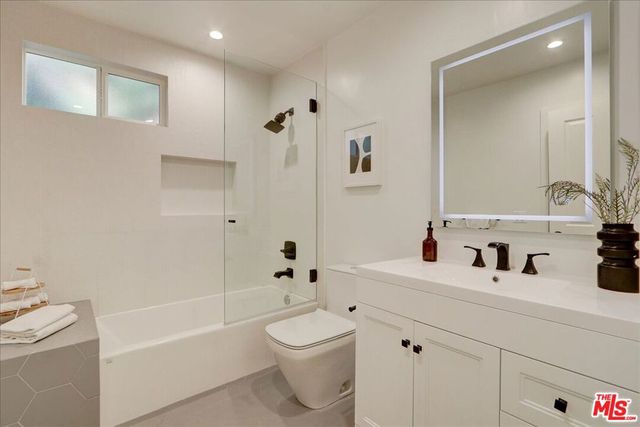 10353 Mississippi Avenue, Los Angeles, CA 90025