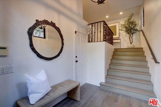 10353 Mississippi Avenue, Los Angeles, CA 90025